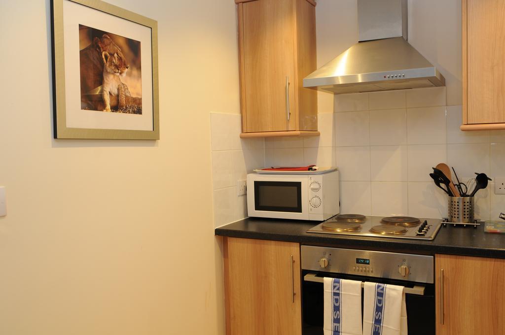 Your Stay Bristol Cotham Lawn Esterno foto