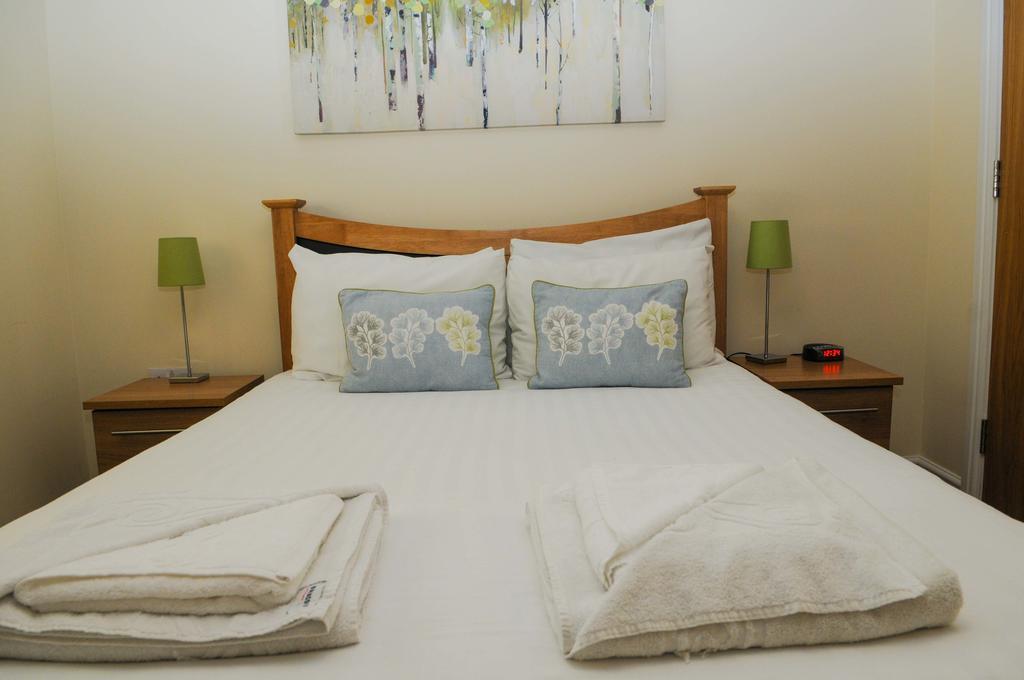 Your Stay Bristol Cotham Lawn Esterno foto