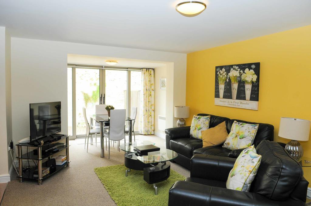 Your Stay Bristol Cotham Lawn Esterno foto