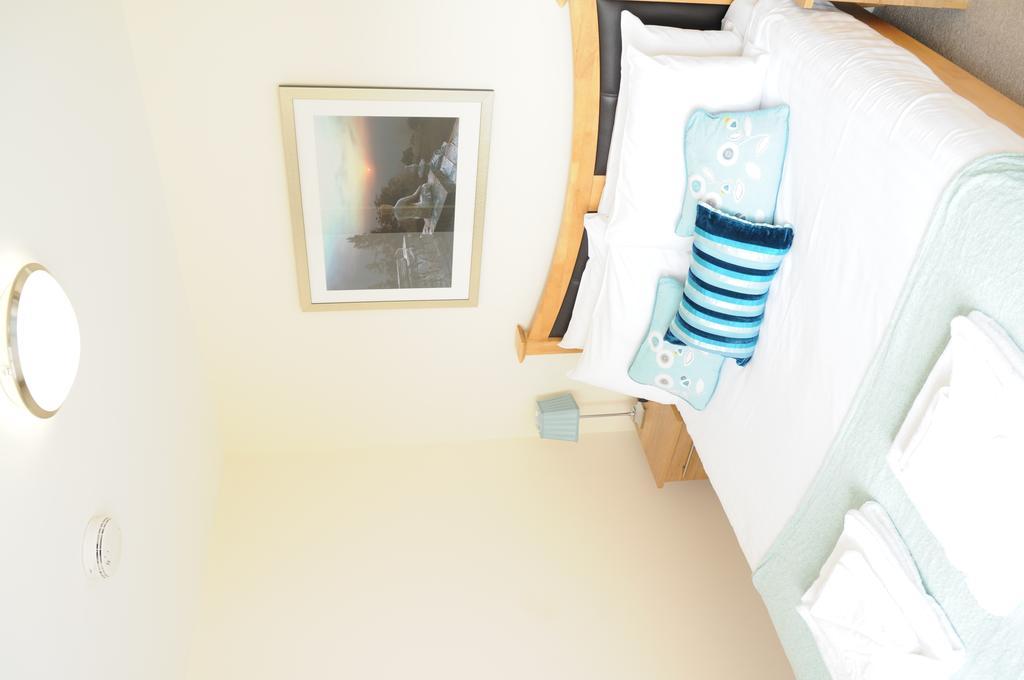 Your Stay Bristol Cotham Lawn Esterno foto